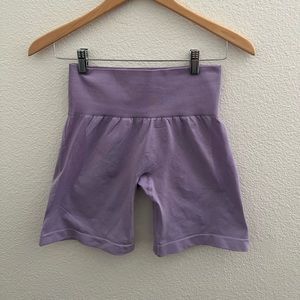 NGTN Spandex Solid Seamless Shorts